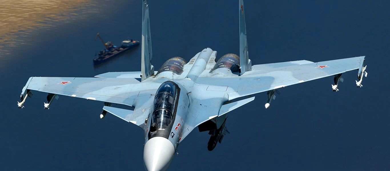 Μαύρη Θάλασσα: Su-30 της ρωσικής Αεροπορίας αναχαίτισαν γαλλικά Mirage-2000 (βίντεο)